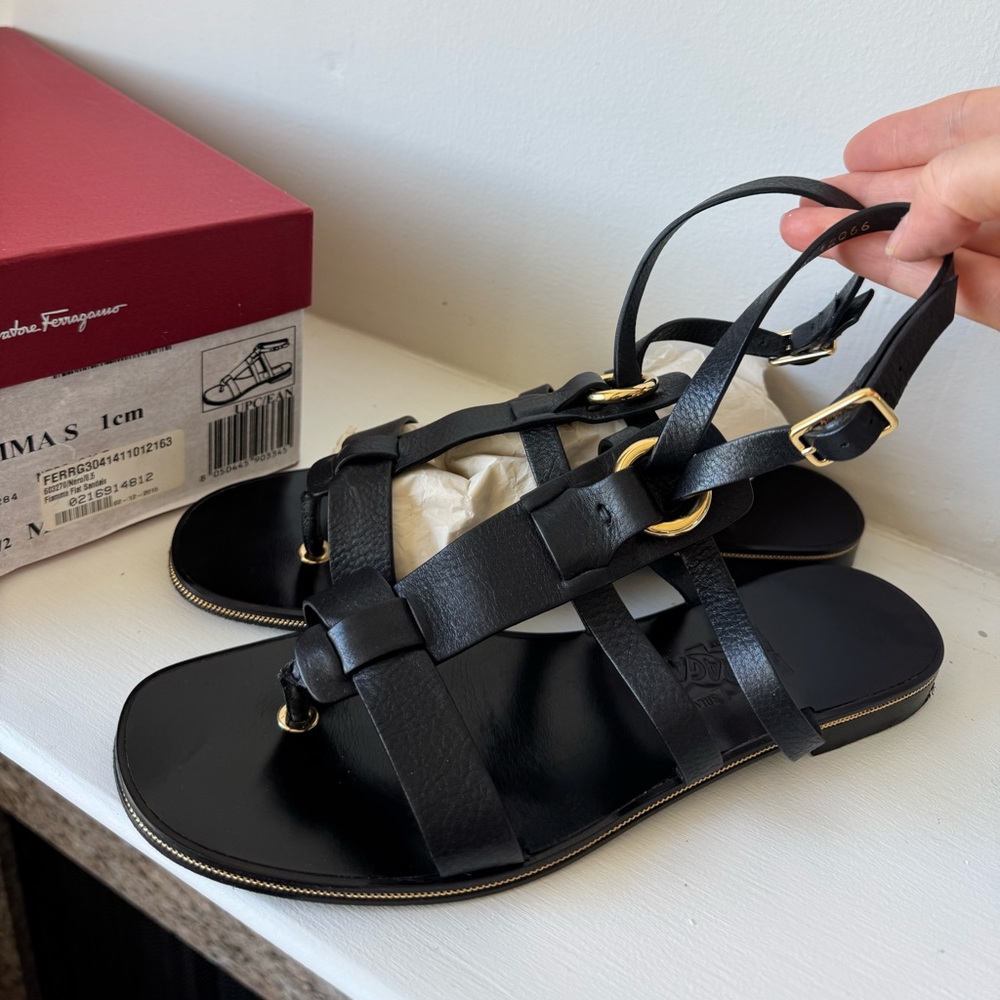 Ferragamo Fiamma leather strap oh sandals 8.5